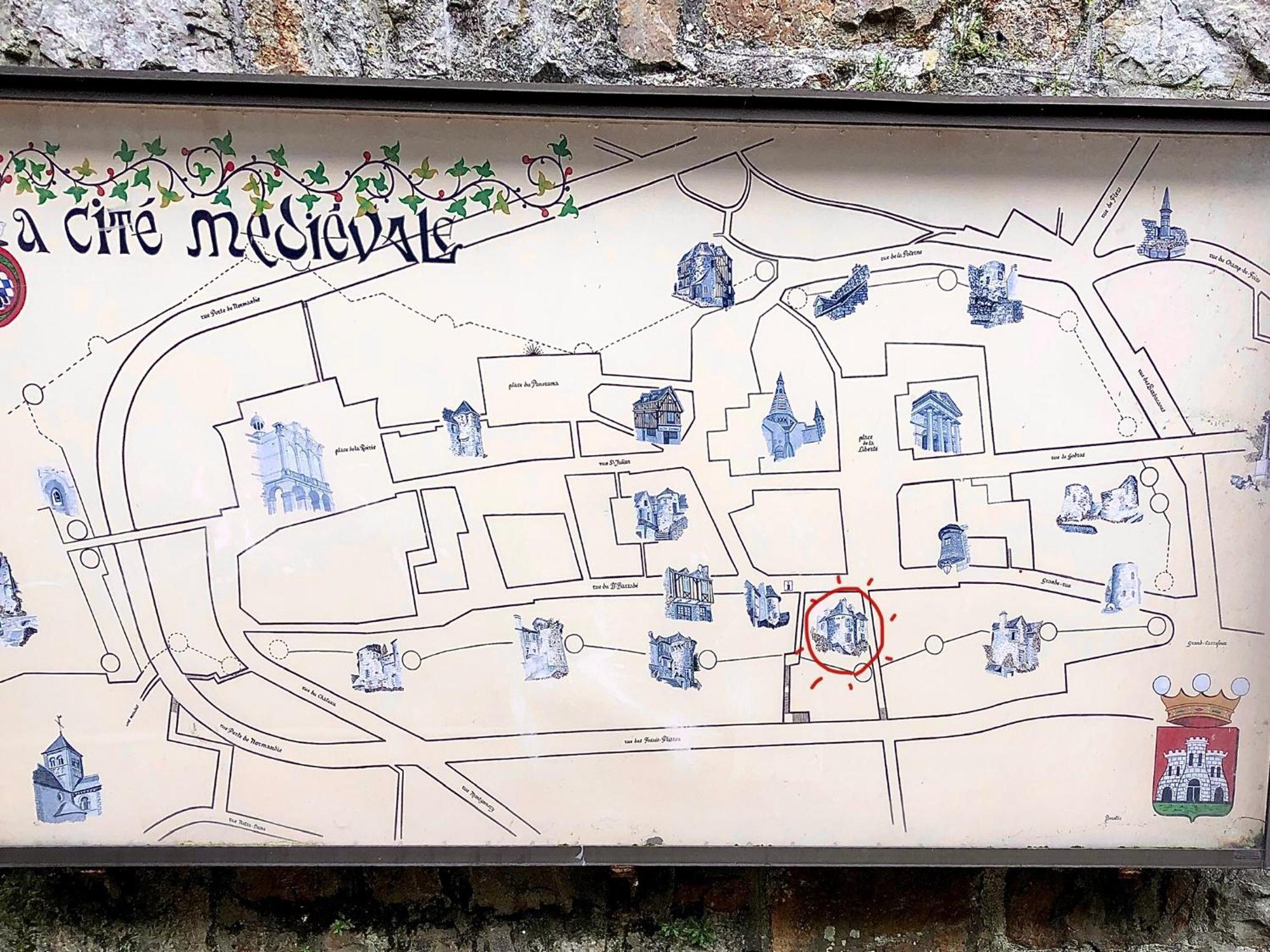 La Maison Sur Les Remparts Domfront  Exteriör bild